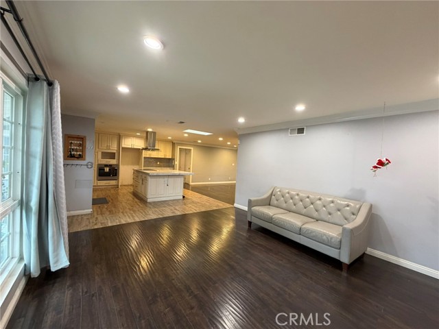 Detail Gallery Image 10 of 30 For 17356 Pepper Tree, Fountain Valley,  CA 92708 - 4 Beds | 3 Baths