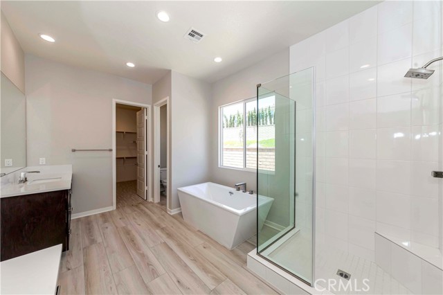 Detail Gallery Image 25 of 40 For 6520 Canyon Oaks Dr, Simi Valley,  CA 93063 - 4 Beds | 3/1 Baths