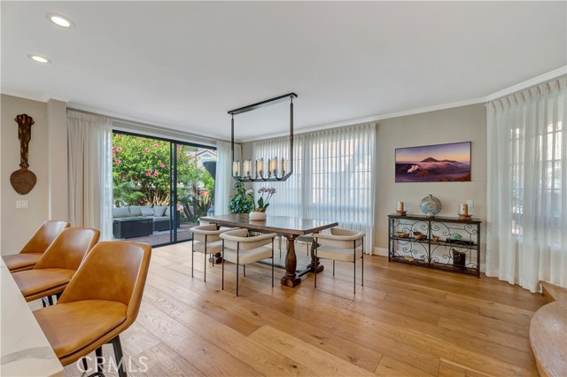 Detail Gallery Image 24 of 58 For 6095 Greenbrier Dr, Huntington Beach,  CA 92648 - 3 Beds | 2/1 Baths