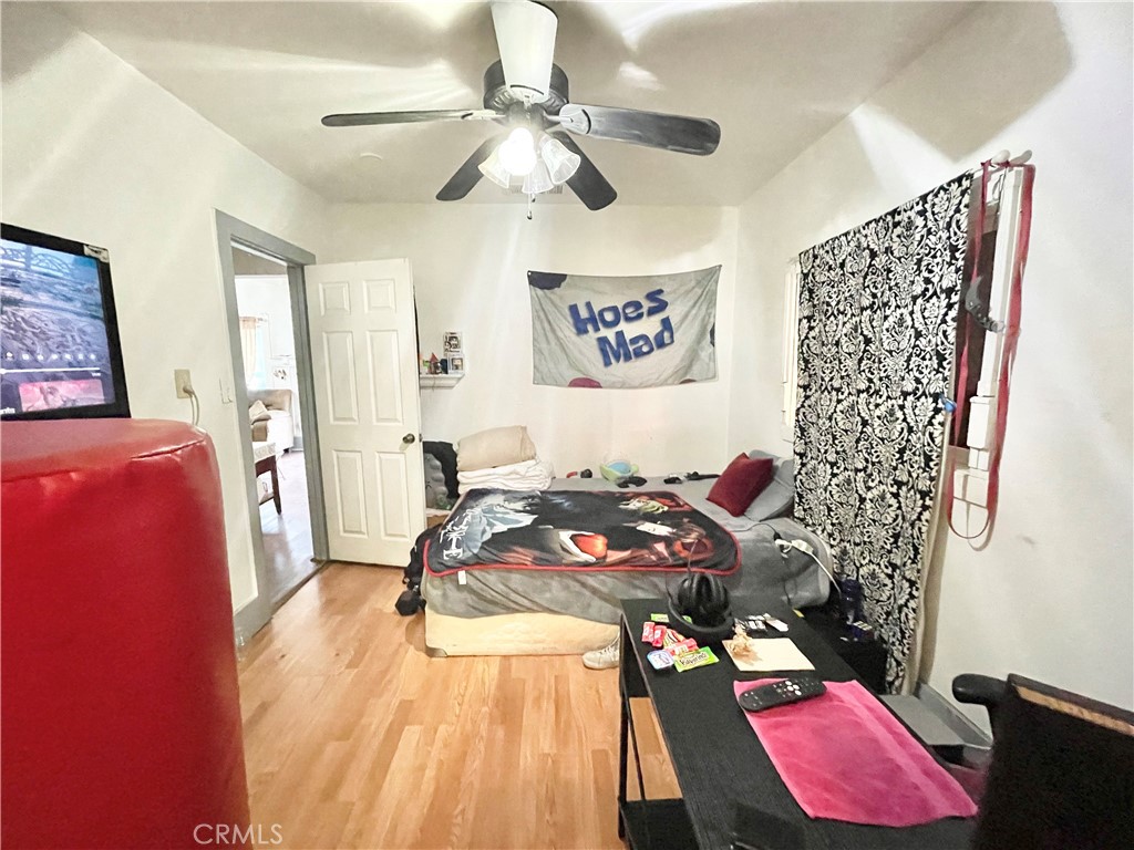 https://media.crmls.org/medias/326479f3-514b-47fe-83ae-73c95f1dbd46.jpg?preset=X-Large