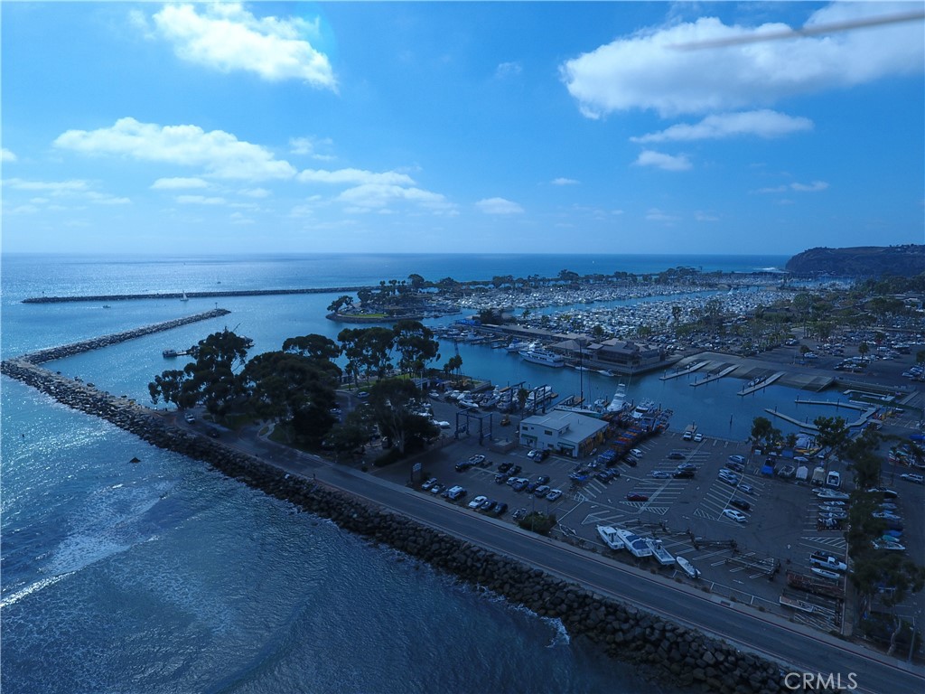 https://media.crmls.org/medias/32659232-8356-4ff8-90a8-ef6594a03351.jpg?preset=X-Large