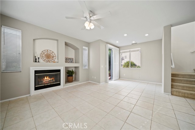 Detail Gallery Image 6 of 43 For 28412 Mayfair Dr, Valencia,  CA 91354 - 3 Beds | 2/1 Baths