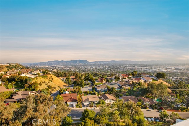 3309 Wedgewood Lane, Burbank, California 91504, 6 Bedrooms Bedrooms, ,9 BathroomsBathrooms,Single Family Residence,For Sale,Wedgewood,BB24113791