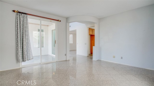 Detail Gallery Image 15 of 71 For 12683 Palm View Way, Riverside,  CA 92503 - 5 Beds | 3 Baths