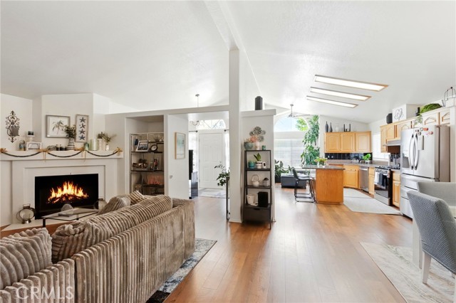 20161 Canyon View Drive, Canyon Country CA: https://media.crmls.org/medias/32671dc9-6184-4c9e-8d07-8f99d6168c1d.jpg