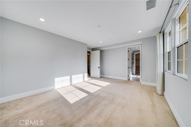 Detail Gallery Image 39 of 45 For 212 Parkwood, Irvine,  CA 92620 - 4 Beds | 4/1 Baths