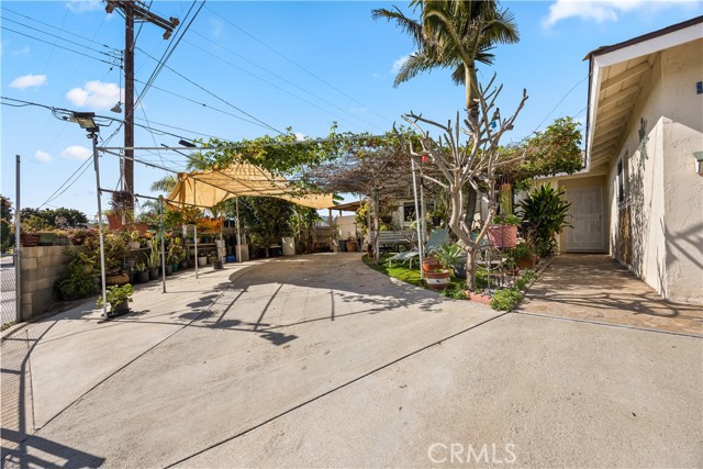 Detail Gallery Image 14 of 16 For 4901 Siesta Dr, Oceanside,  CA 92057 - 3 Beds | 2 Baths