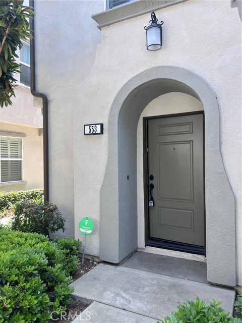 553 Calle Cielo, Montebello CA: https://media.crmls.org/medias/32684813-086c-4fc2-a8b6-1a76db73f703.jpg