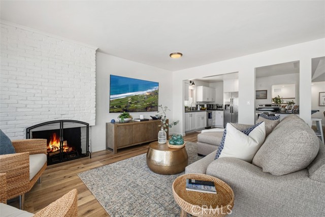 Detail Gallery Image 8 of 44 For 3810 Channel Pl, Newport Beach,  CA 92663 - 3 Beds | 2/1 Baths