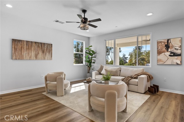 Image 11 of 74 For 5808 Levanto Street