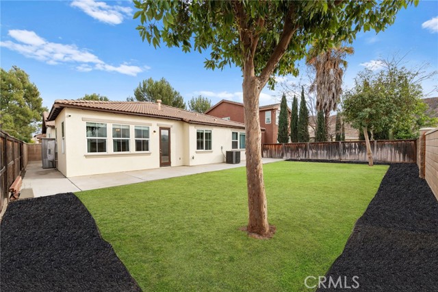 1829 Overland Court, Hemet CA: https://media.crmls.org/medias/326abf55-8af8-463f-8d6d-50f306e27d18.jpg