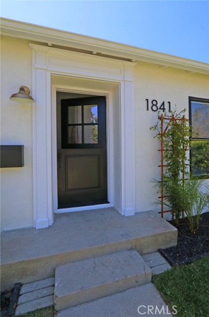 Detail Gallery Image 2 of 32 For 1841 N Maple St, Burbank,  CA 91505 - 3 Beds | 2 Baths