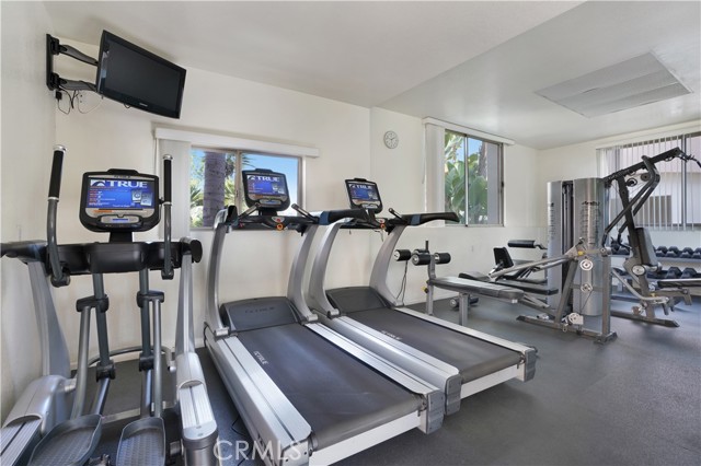 Detail Gallery Image 32 of 35 For 28 Villa Point Dr, Newport Beach,  CA 92660 - 2 Beds | 2 Baths