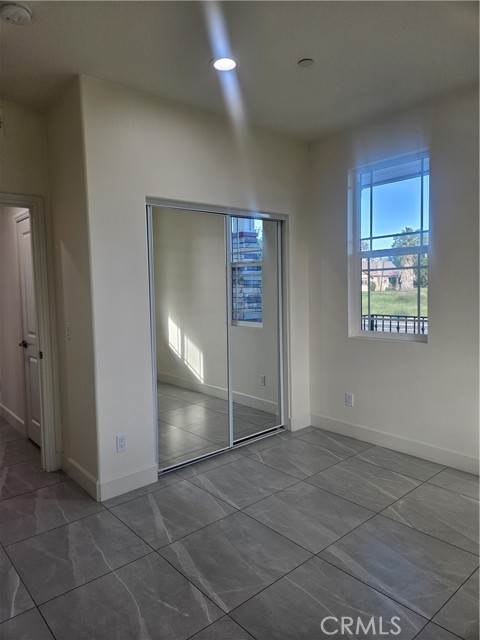 Detail Gallery Image 10 of 13 For 5151 Peony Ct, Riverside,  CA 92556 - 4 Beds | 2/1 Baths