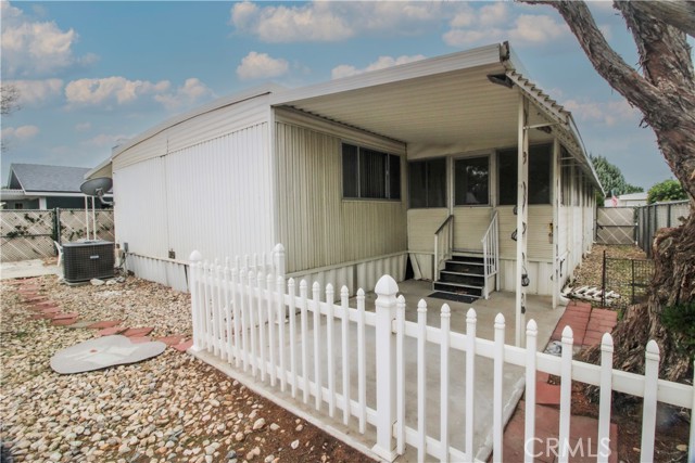 Detail Gallery Image 21 of 25 For 13829 Riviera, Victorville,  CA 92395 - 2 Beds | 2 Baths