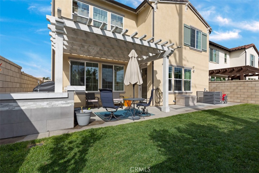 13412 Peony Ave