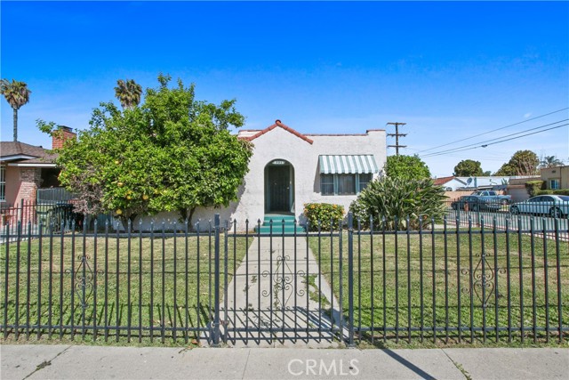 Detail Gallery Image 1 of 1 For 721 E Laurel St, Compton,  CA 90221 - 3 Beds | 1 Baths