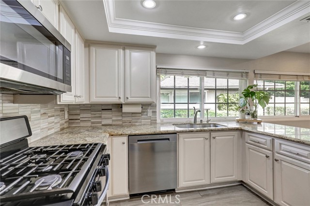 5111 Alder, Irvine CA: https://media.crmls.org/medias/326f6243-8559-4a67-93dc-d4f691df3982.jpg