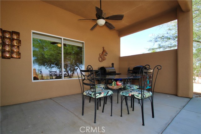 7125 Sunny Vista Road, Joshua Tree CA: https://media.crmls.org/medias/326f691d-63e4-4141-a132-423a3e81f51b.jpg