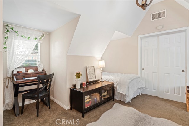 29613 Hook Creek Road, Cedar Glen CA: https://media.crmls.org/medias/327167e1-9a51-426e-8434-e8f667280a2e.jpg