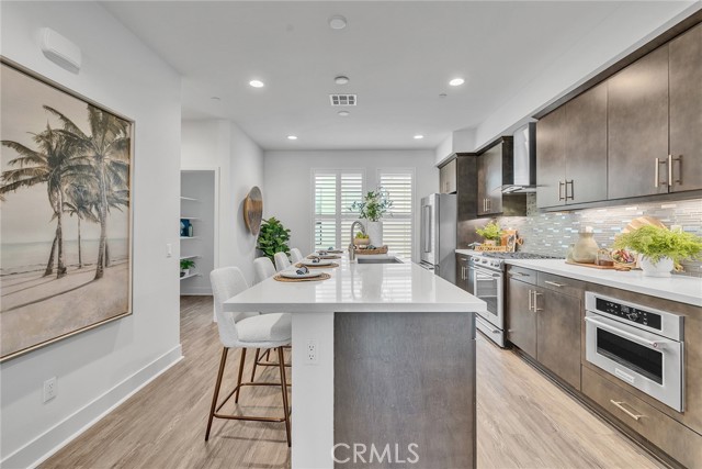 Detail Gallery Image 14 of 59 For 687 Doheny, Costa Mesa,  CA 92627 - 2 Beds | 2/2 Baths