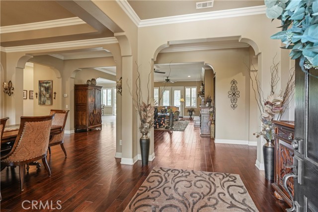 26935 Cotswold Drive, Canyon Country CA: https://media.crmls.org/medias/3272338e-a1b3-48c3-b5cc-904be142c443.jpg