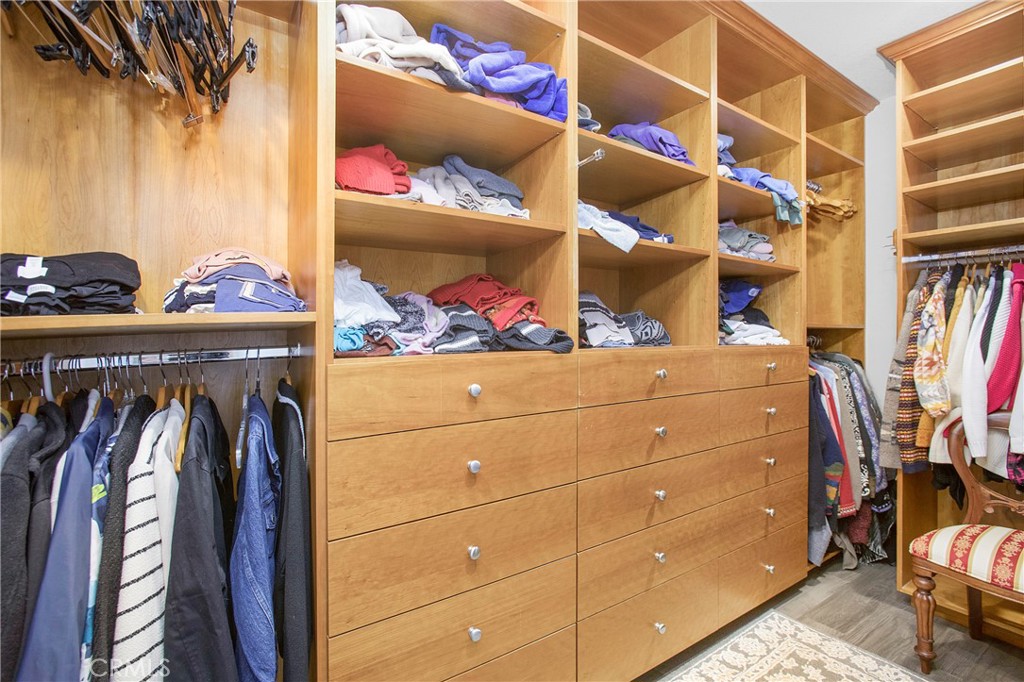 MLS #OC25163421 img 36