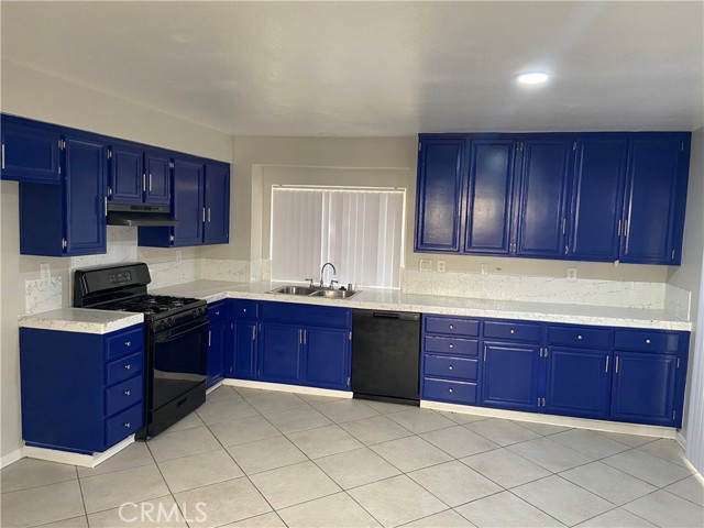 Detail Gallery Image 5 of 7 For 1500 Keepsake Ln, Perris,  CA 92571 - 4 Beds | 3 Baths