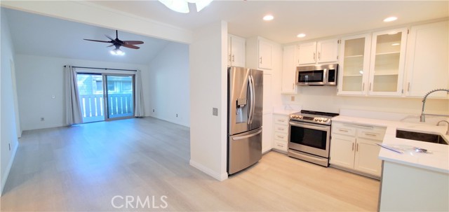 Detail Gallery Image 3 of 26 For 960 E Bonita Ave #58,  Pomona,  CA 91767 - 2 Beds | 2 Baths