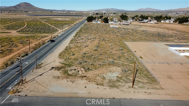 Detail Gallery Image 3 of 6 For 15801 Navajo, Apple Valley,  CA 92307 - – Beds | – Baths