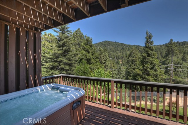 489 Dorn Drive, Crestline CA: https://media.crmls.org/medias/32738d39-1119-4c38-af36-3278d89800a5.jpg