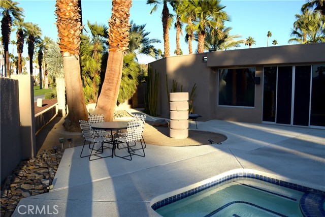 40231 Club View Drive, Rancho Mirage CA: https://media.crmls.org/medias/32738ea4-c973-4b5c-8f7d-bdeb94988c89.jpg