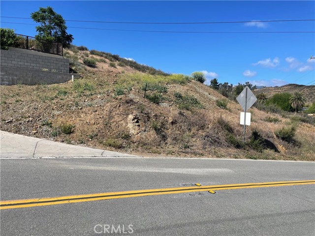 16 Strickland Avenue, Lake Elsinore, California 92530, ,Land,For Sale,16 Strickland Avenue,CRSW22080269