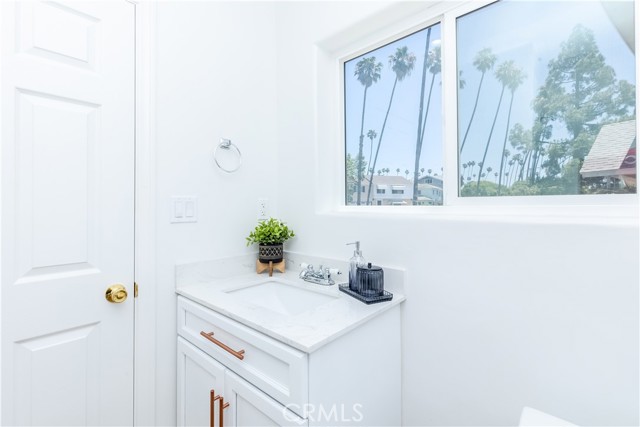 Detail Gallery Image 57 of 71 For 4440 Victoria Park Dr, Los Angeles,  CA 90019 - – Beds | – Baths