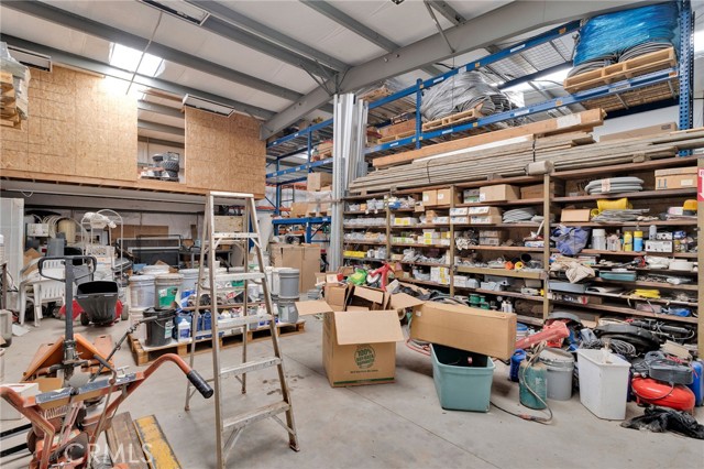 Detail Gallery Image 12 of 40 For 10328 El Centro, Oak Hills,  CA 92344 - 5 Beds | 4 Baths