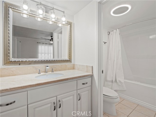 Detail Gallery Image 21 of 42 For 18411 Hatteras St #138,  Tarzana,  CA 91356 - 3 Beds | 2/1 Baths