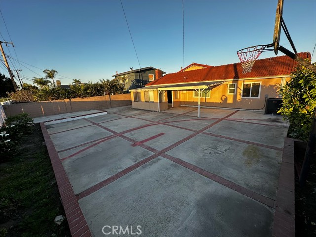 Detail Gallery Image 26 of 29 For 17475 Santa Lucia, Fountain Valley,  CA 92708 - 5 Beds | 3 Baths