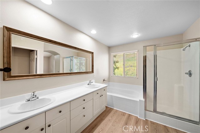 47 Rue Du Chateau, Aliso Viejo CA: https://media.crmls.org/medias/3275d679-c0e8-4323-b70c-742311b61f6c.jpg