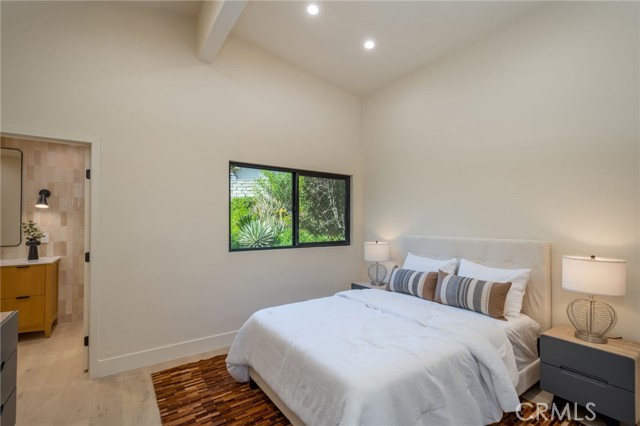 Image 24 of 45 For 18611 Rocoso Place