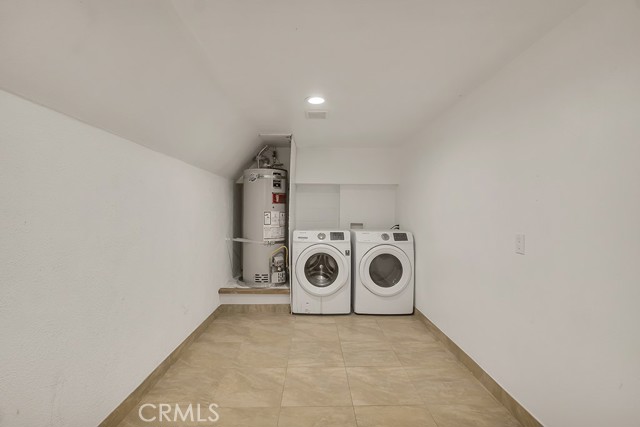 Detail Gallery Image 27 of 37 For 8958 Burnet Ave #E6,  North Hills,  CA 91343 - 3 Beds | 2/1 Baths