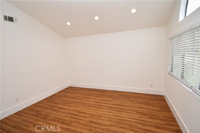 Detail Gallery Image 15 of 34 For 16715 Arroyo Park Dr, Moreno Valley,  CA 92551 - 4 Beds | 2/1 Baths