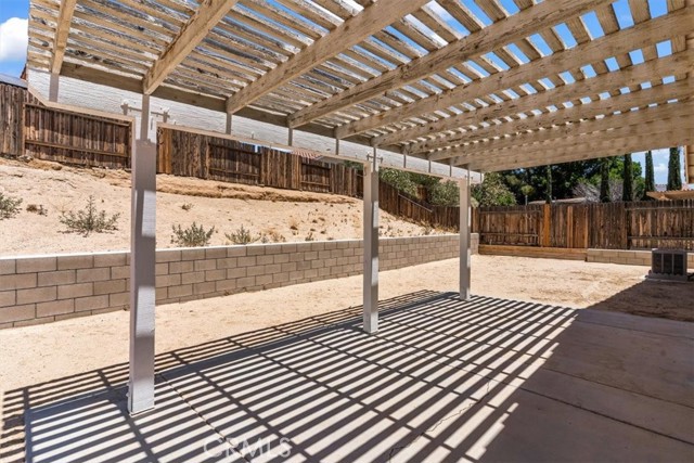 17628 Landis Drive, Victorville CA: https://media.crmls.org/medias/32786969-ea54-4d55-8375-1c97de42ca5a.jpg