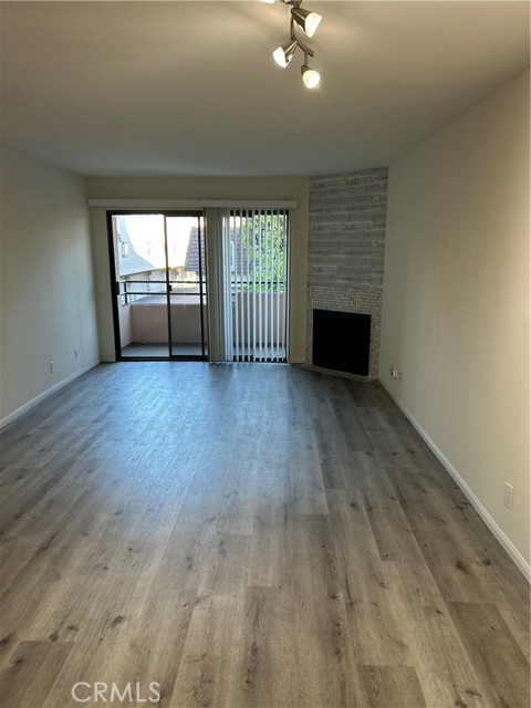 4717 Ben AVE Unit: 103