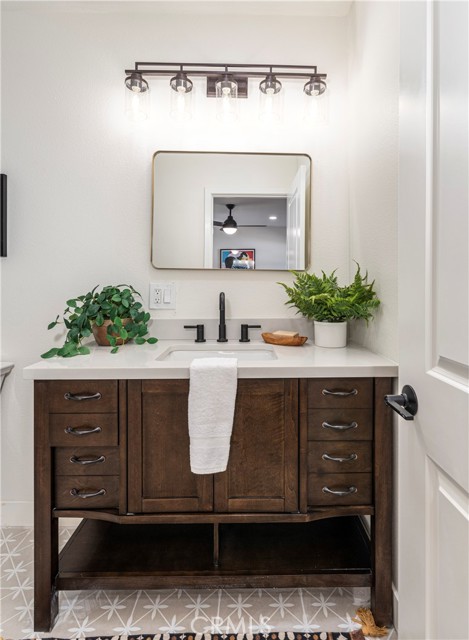 Detail Gallery Image 10 of 30 For 1887 Saint Louis Ave, Signal Hill,  CA 90755 - – Beds | – Baths