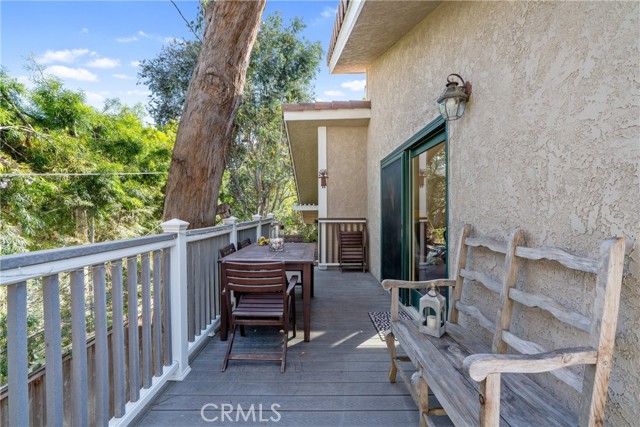 2213 Valley Drive, Manhattan Beach, California 90266, 4 Bedrooms Bedrooms, ,3 BathroomsBathrooms,Residential,Sold,Valley,SB22167937