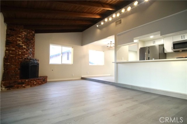 5187 Cedar Street, Jurupa Valley CA: https://media.crmls.org/medias/3279f334-9681-459a-b2bf-65825a6a60ba.jpg