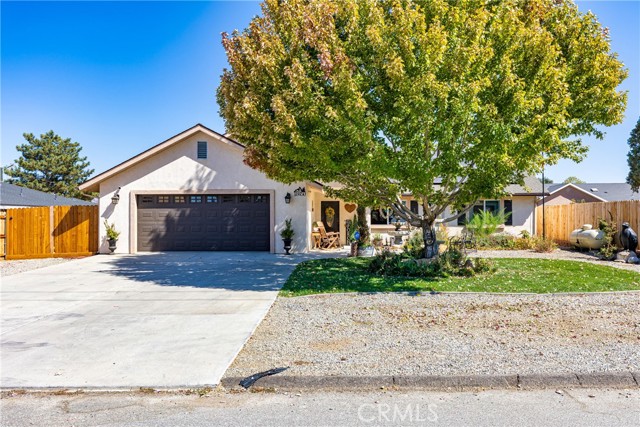 Detail Gallery Image 1 of 53 For 18450 Branding Iron Ct, Tehachapi,  CA 93561 - 4 Beds | 2 Baths