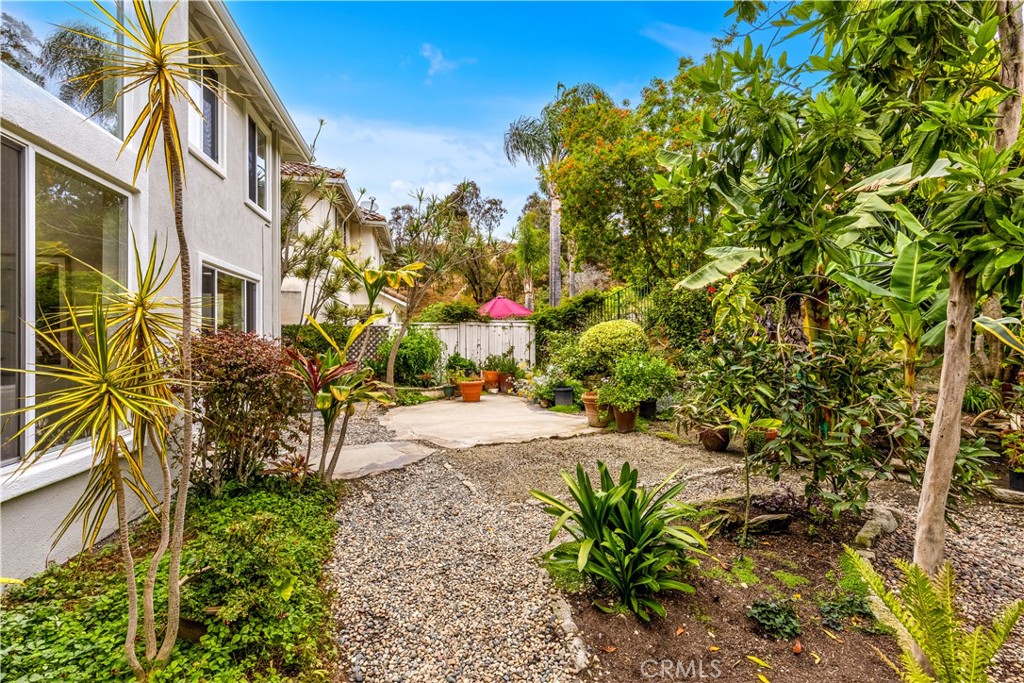 MLS #OC25095542 img 39