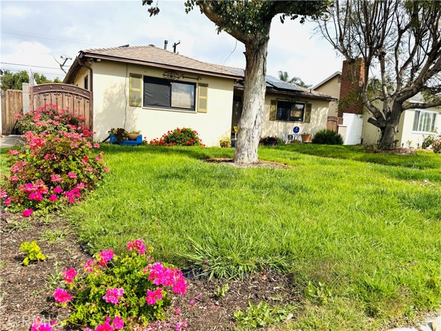 661 W Robert Avenue, Oxnard CA: https://media.crmls.org/medias/327be2dc-37b3-4780-9e23-b669de27fe56.jpg