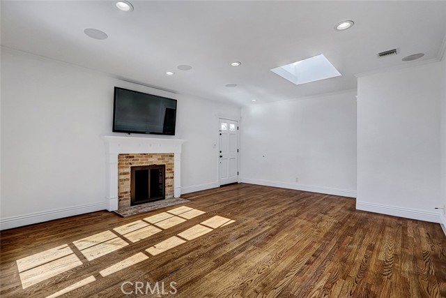 Detail Gallery Image 5 of 44 For 456 30th St, Manhattan Beach,  CA 90266 - 3 Beds | 2 Baths